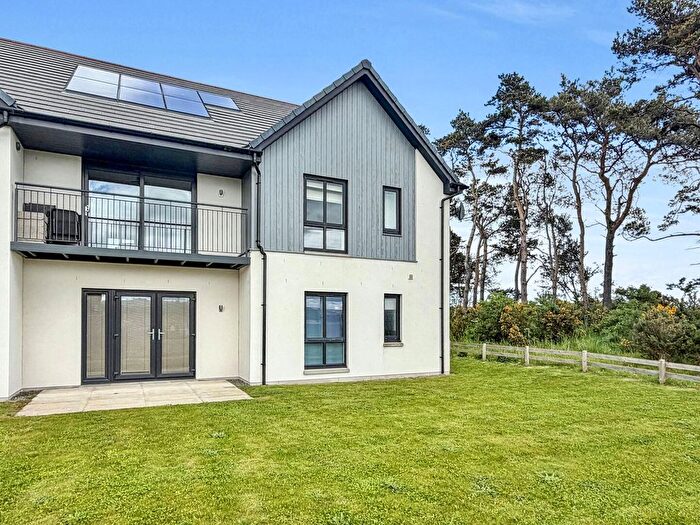 2 Bedroom Flat For Sale In Carnegie Court, Elgin, IV30