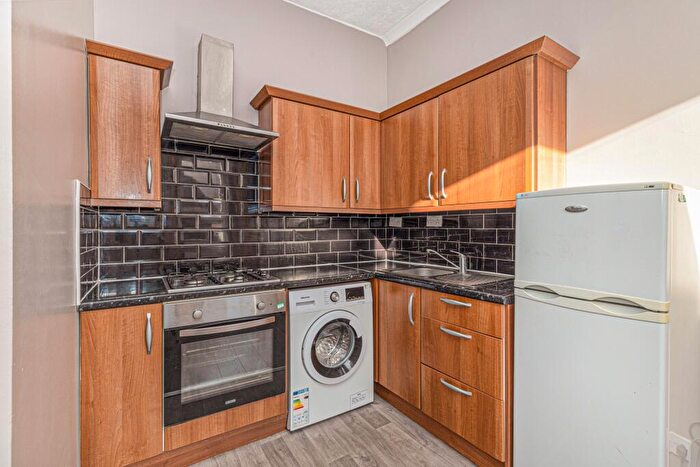 1 Bedroom Apartment For Sale In Clincart Road, Mount Florida, Glasgow, G42