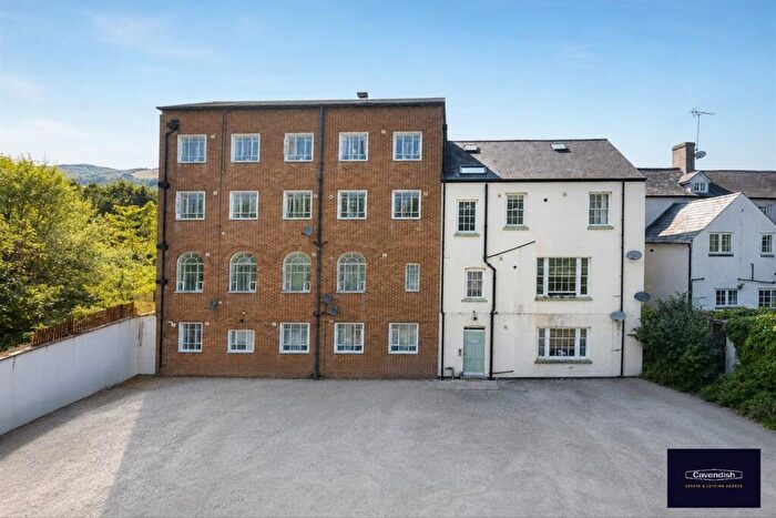 1 Bedroom Flat To Rent In Well Street, Holywell, CH8