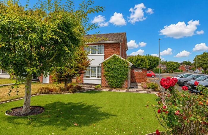 2 Bedroom Semi-Detached House For Sale In Outlands Drive, Hinckley, LE10