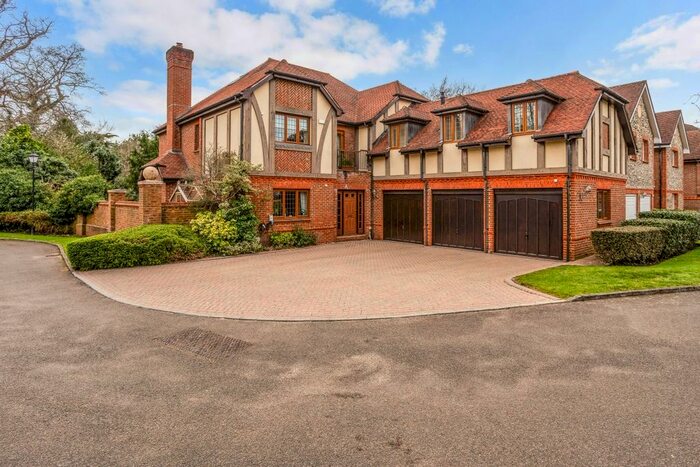 6 Bedroom Detached House To Rent In Sheridan Grange, Sunningdale, Ascot, SL5