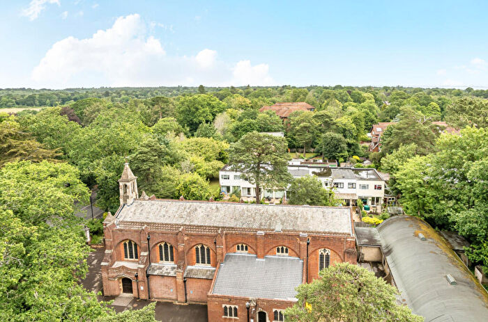 2 Bedroom Flat For Sale In Bassett Avenue, Bassett, Southampton, Hampshire, SO16