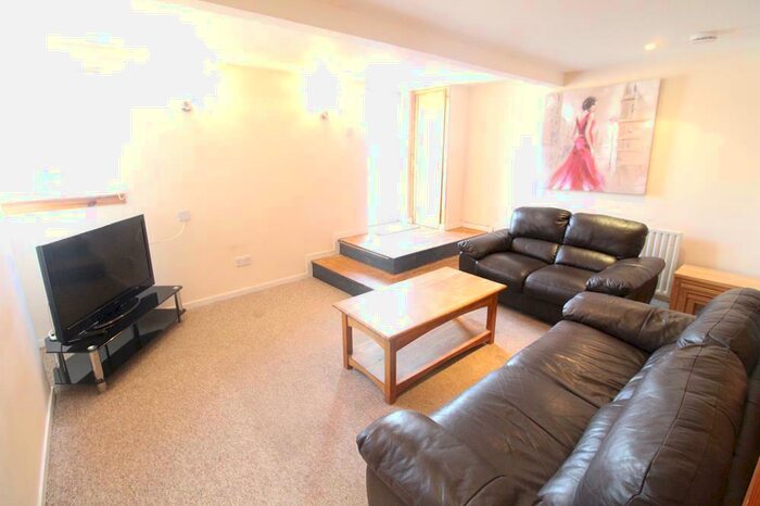 4 Bedroom Terraced House To Rent In Sunnyside Road, Aberdeen, AB24