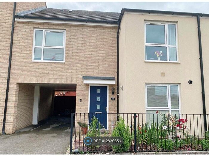 4 Bedroom Terraced House To Rent In Heren Lane, Whitehouse, Milton Keynes, MK8