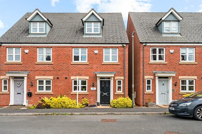 4 Bedroom Semi-Detached House For Sale In Cheal Close, Shardlow, Derby, DE72