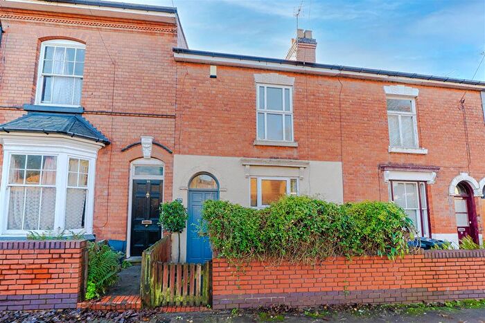 2 Bedroom Terraced House For Sale In Albert Road, Kings Heath, Birmingham, B14