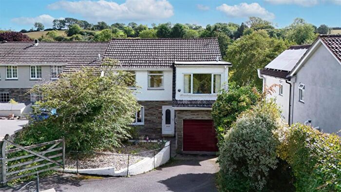 4 Bedroom Detached House For Sale In Venn Road, Barnstaple, EX32