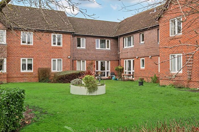 1 Bedroom Flat For Sale In Terrace Road South, Binfield, Bracknell, Berkshire, RG42