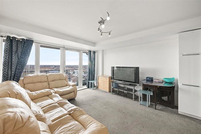 2 Bedroom Flat To Rent In Berberis House, High Street, Feltham, TW13