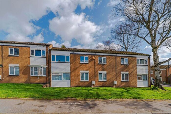 2 Bedroom Flat For Sale In Braceby Avenue, Billesley, Birmingham, B13