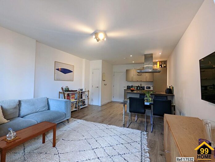 1 Bedroom Flat To Rent In Grove House, London, E9