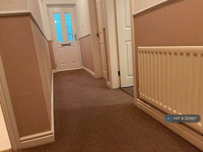 2 Bedroom Flat To Rent In Lambeth Court, Fulwood, Preston, PR2