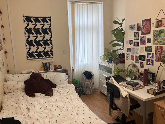 5 Bedroom Terraced House To Rent In Donald Street, Cardiff, CF24