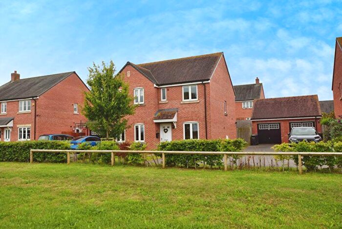 4 Bedroom Detached House For Sale In Maundrell Lane, Salisbury ** Video Tour**, SP2