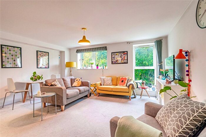 2 Bedroom Flat For Sale In Kensington Court, Medway Road, Tunbridge Wells, TN1