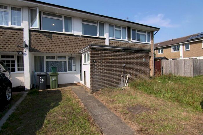 4 Bedroom Terraced House To Rent In Guildford, GU2