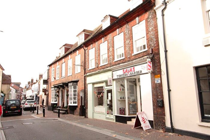 3 Bedroom Flat To Rent In Cinnamon Lane, Poole, BH15