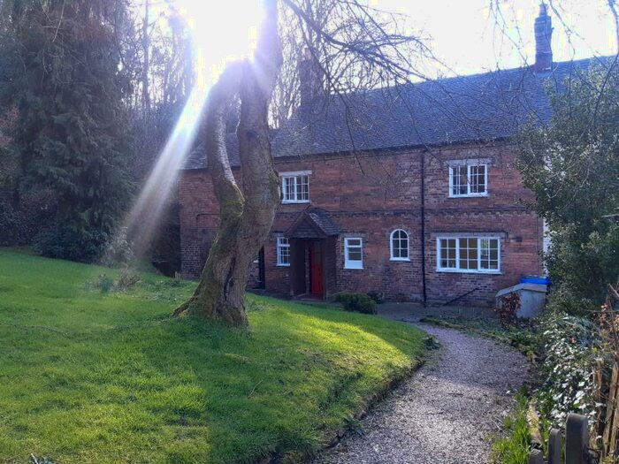 4 Bedroom End Of Terrace House To Rent In Greendale Cottages, ST10