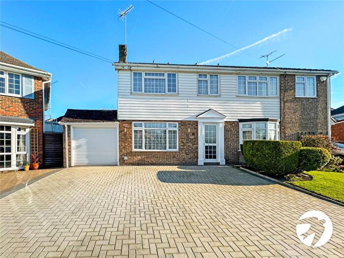 3 Bedroom Semi-Detached House For Sale In Doubleday Drive, Bapchild, Sittingbourne, Kent, ME9