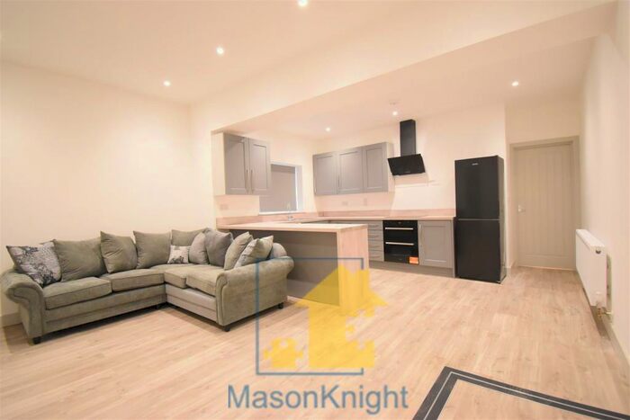 5 Bedroom Terraced House To Rent In / Academic Year Newly Refurbished Double Bedroom All En-suite, Heeley Road, Selly Oak, Free Ultrafast M Bro, B29