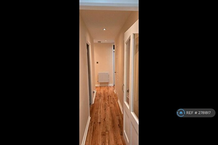 2 Bedroom Flat To Rent In Dudhope Street, Dundee, DD1