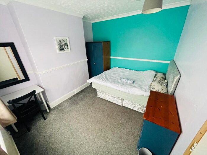 1 Bedroom House To Rent In Forest Road, Bristol, BS16