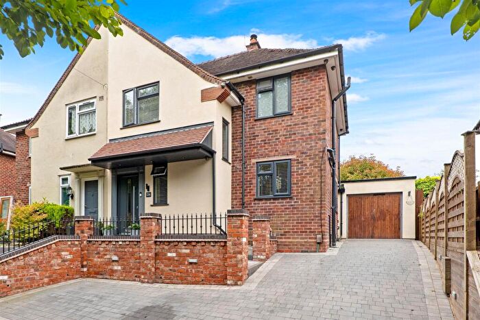 3 Bedroom Semi Detached House For Sale In Birmingham Street, Stourbridge, DY8