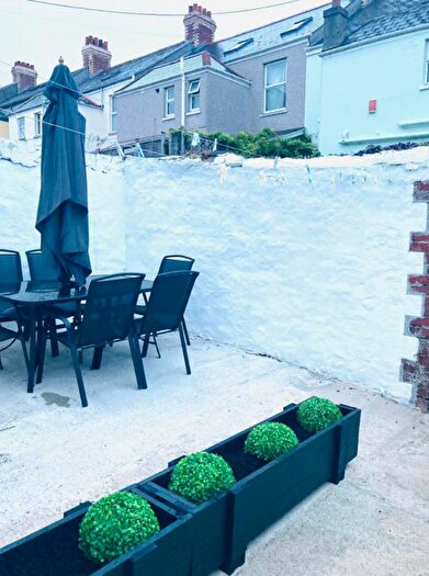 5 Bedroom House To Rent In Grafton Road, Plymouth, PL4
