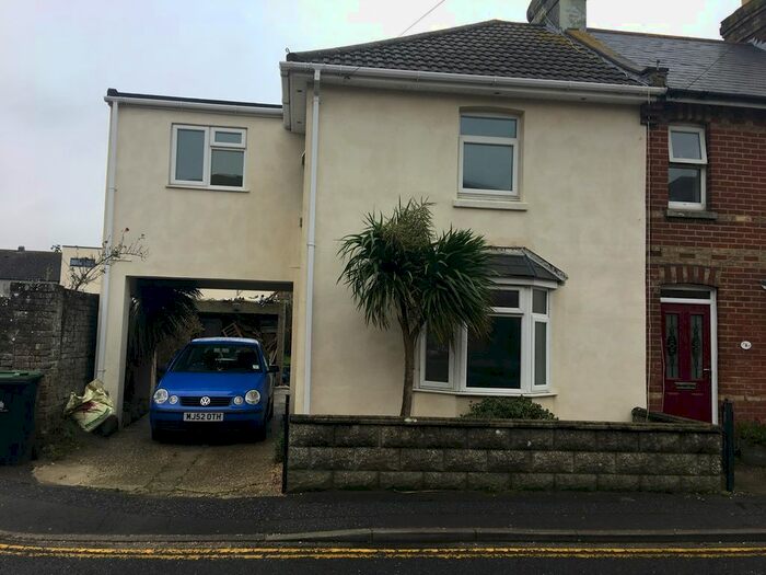 3 Bedroom Property To Rent In Beaconsfield Road, Christchurch, BH23