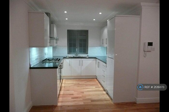 1 Bedroom Flat To Rent In High Street, Beckenham, BR3