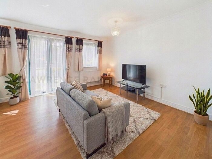 2 Bedroom Flat To Rent In Imperial Drive, Harrow, HA2