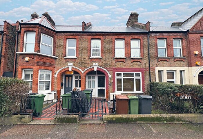 2 Bedroom Flat To Rent In Fleeming Road, London, E17
