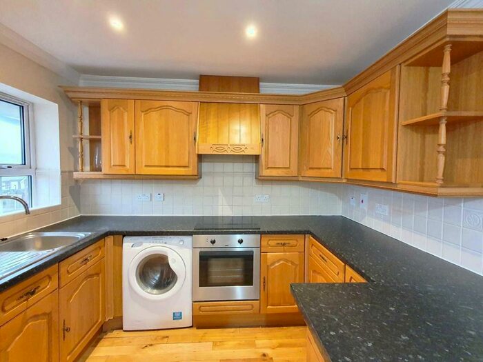 2 Bedroom Apartment To Rent In Gordon Road, Canterbury, CT1
