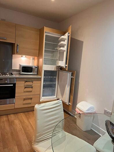 2 Bedroom Flat To Rent In Glasgow, G2