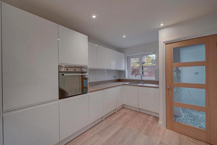 4 Bedroom Detached House For Sale In Coppice Lane, Brierley Hill, DY5