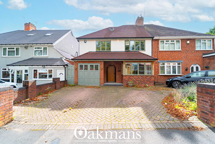 4 Bedroom Semi Detached House For Sale In Dene Hollow, Birmingham, B13