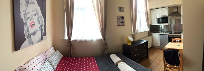 Studio To Rent In Brondesbury Park, London, NW6