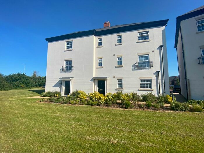 1 Bedroom Flat To Rent In Oakley, Oakley Drive, Warwick, CV34