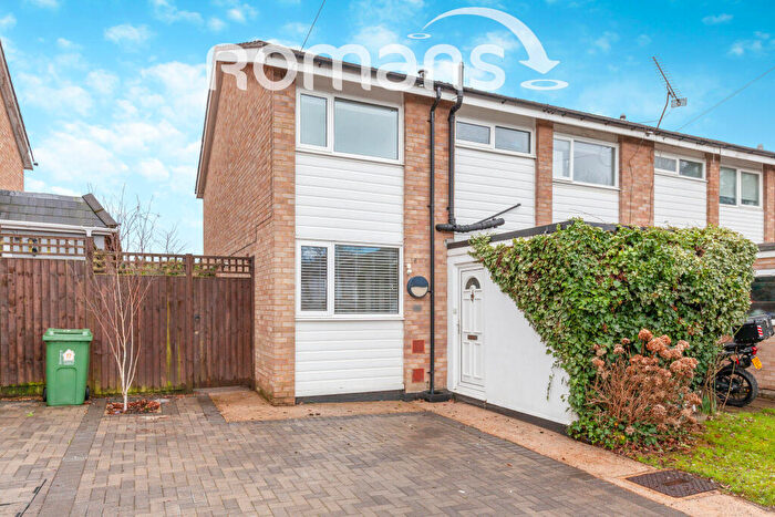 3 Bedroom Terraced House To Rent In Ellison Close, Windsor, SL4