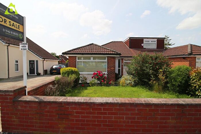 3 Bedroom Bungalow For Sale In Clive Road, Westhoughton, BL5