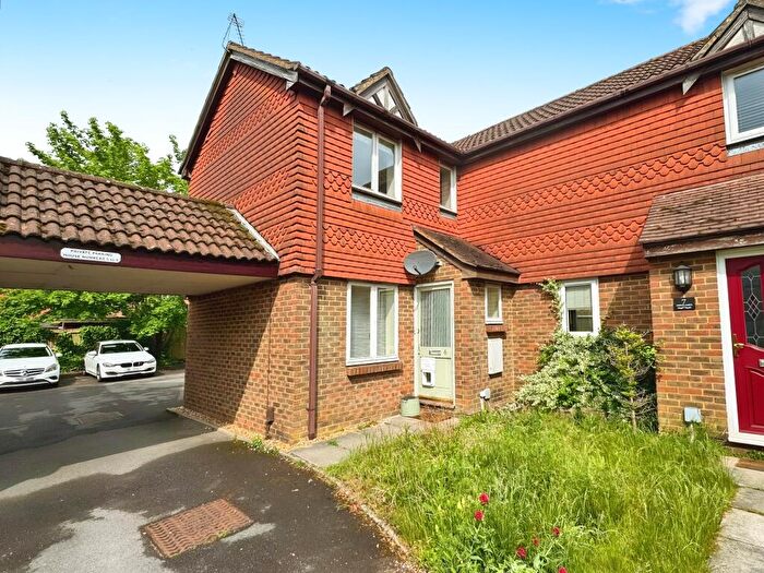 2 Bedroom End Of Terrace House To Rent In Marshall Gardens, Basingstoke, RG21