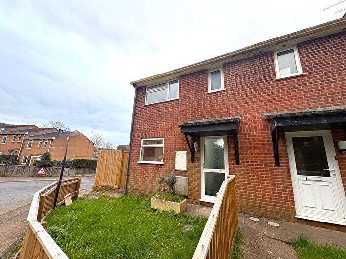 3 Bedroom Property To Rent In Pendragon Road, Exeter, EX4