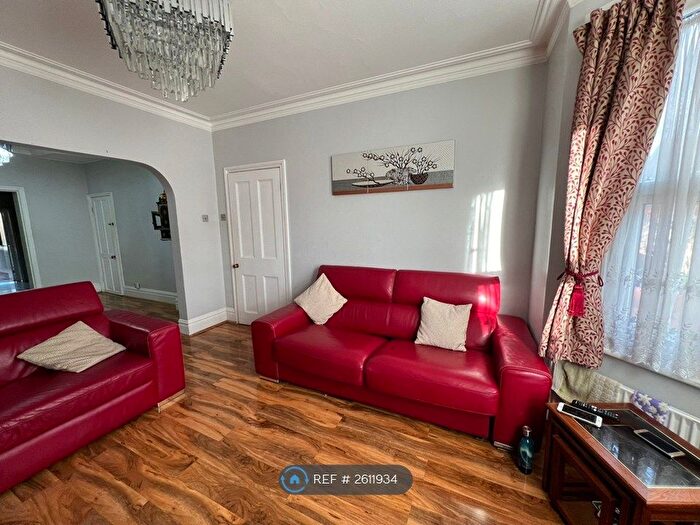 6 Bedroom Semi-Detached House To Rent In Cromwell Road, Feltham, TW13