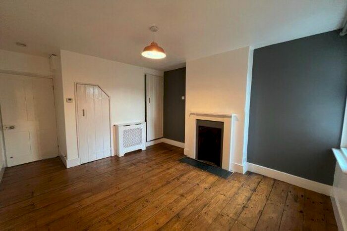 2 Bedroom Property To Rent In Lavender Hill, Tonbridge, TN9