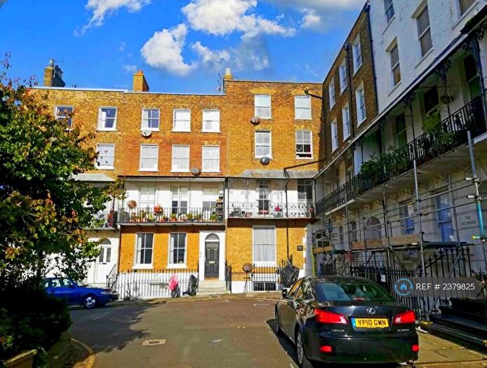 2 Bedroom Flat To Rent In Albion Place, Ramsgate, CT11