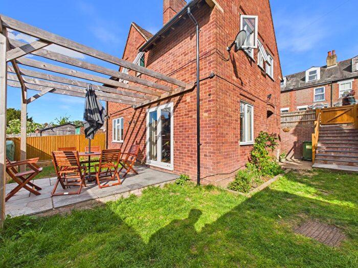 3 Bedroom Detached House For Sale In Gladstone Road, Chesham, Buckinghamshire, HP5