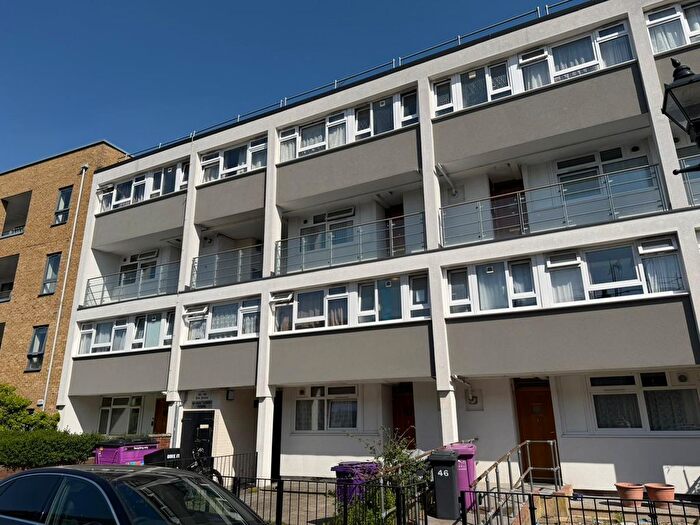 5 Bedroom Maisonette For Sale In Eric Street, London, E3