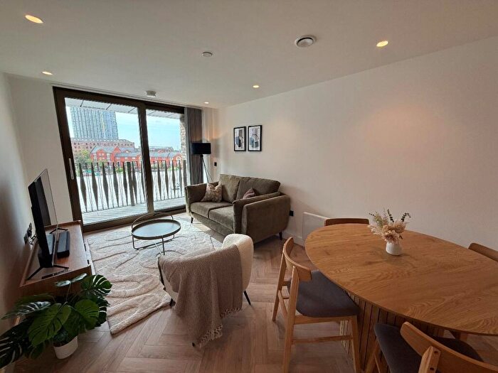 2 Bedroom Apartment To Rent In Lomax Building, Lomax Street, M1