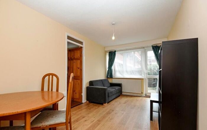 1 Bedroom Flat To Rent In Porchester Place, Paddington, London, W2