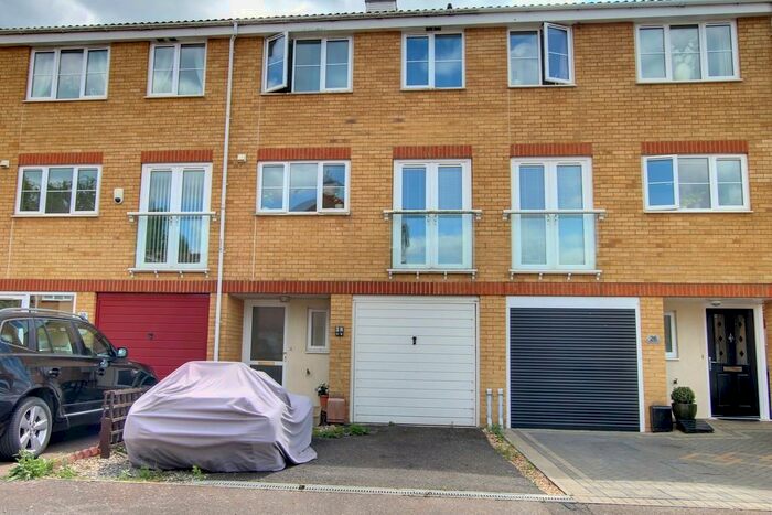 4 Bedroom Town House To Rent In Riverdown, March, PE15